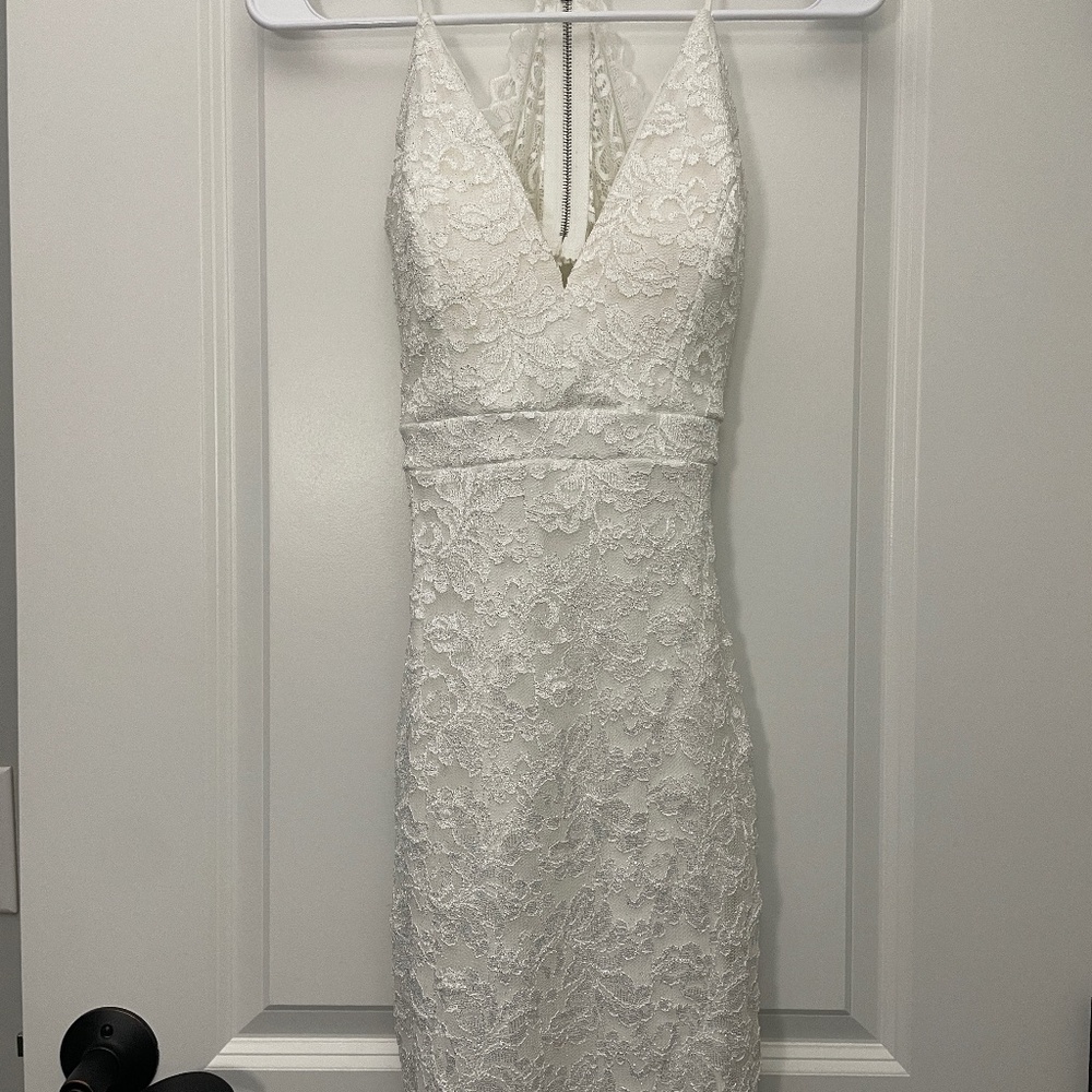 *NWOT* Sparkly White Key-Hole-Back Dress